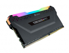 美商海盗船 16GB DDR4 3600频率 台式机内存条 复仇者RGB PRO灯条
